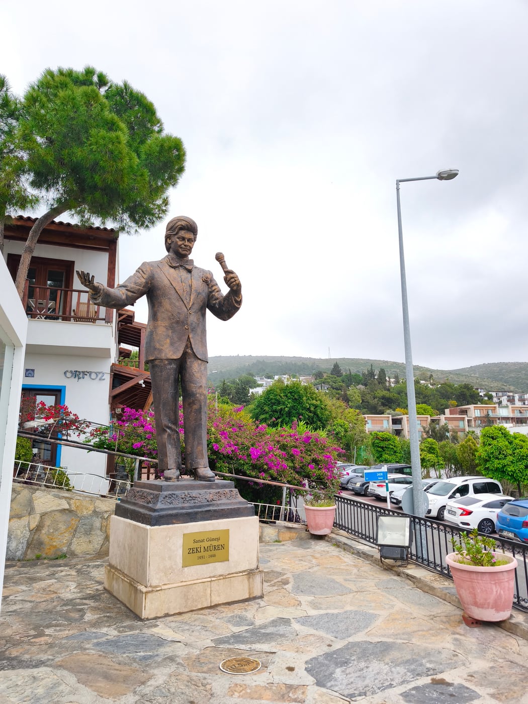 Zeki Müren Sanat Müzesi terası